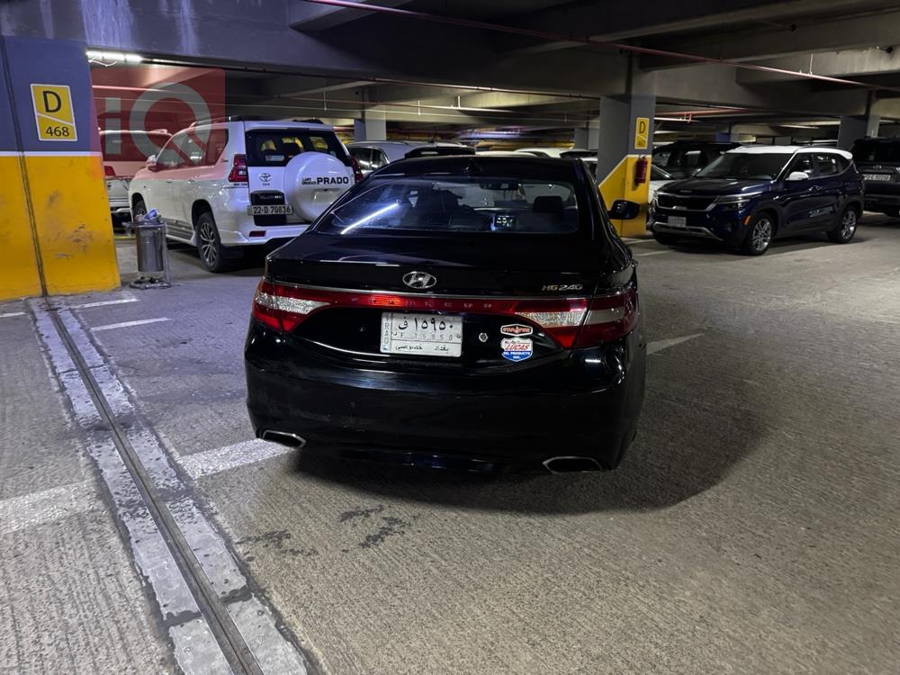 هيونداي أزيرا